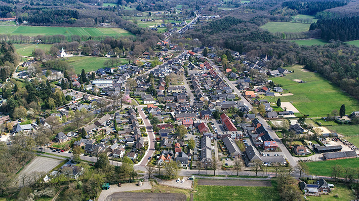 luchtfoto hoenderloo