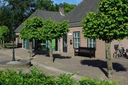 dorpshuus gebouw.jpg